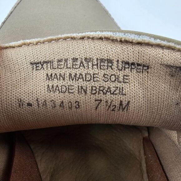 Walking Cradles Sneakers Women's 7.5 M Slip On Dakota Light Taupe W-143403 NIB - Picture 2 of 15